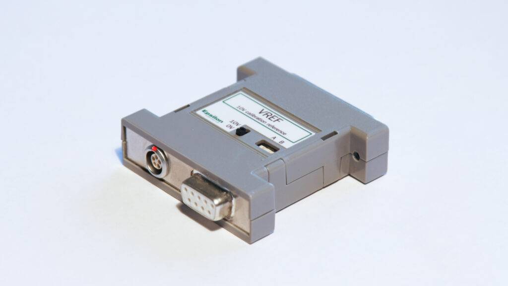 10V_calibration_reference-Model_VREF-angled_view-overview
