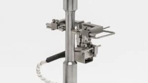 extensometer_for_transverse_strain_measurement_in_an_environmental_chamber-Model_7675-overview
