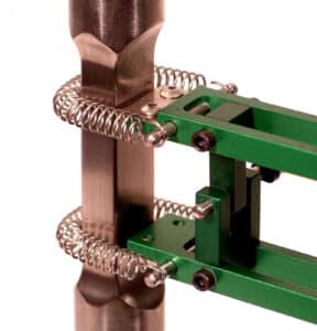 3542_extensometer_attached_using_springs
