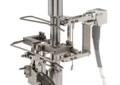 transverse_and_axial_extensometers_for_measuring_Poissons_ratio_in_an_environmental_chamber-Model_7675_and_Model_7642