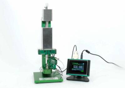 high accuracy extensometer calibrator with digital readout