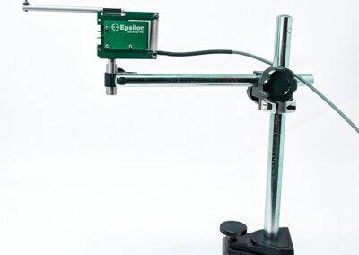 deflectometer with magnetic mounting base Model 3540