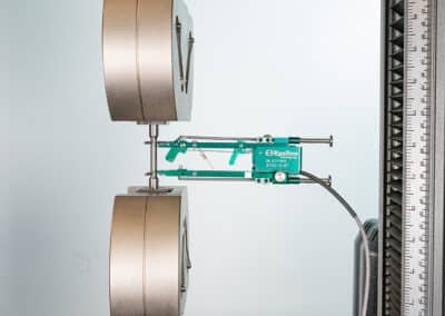 Automatic gauge length extensometer with +25mm MR Model 3742