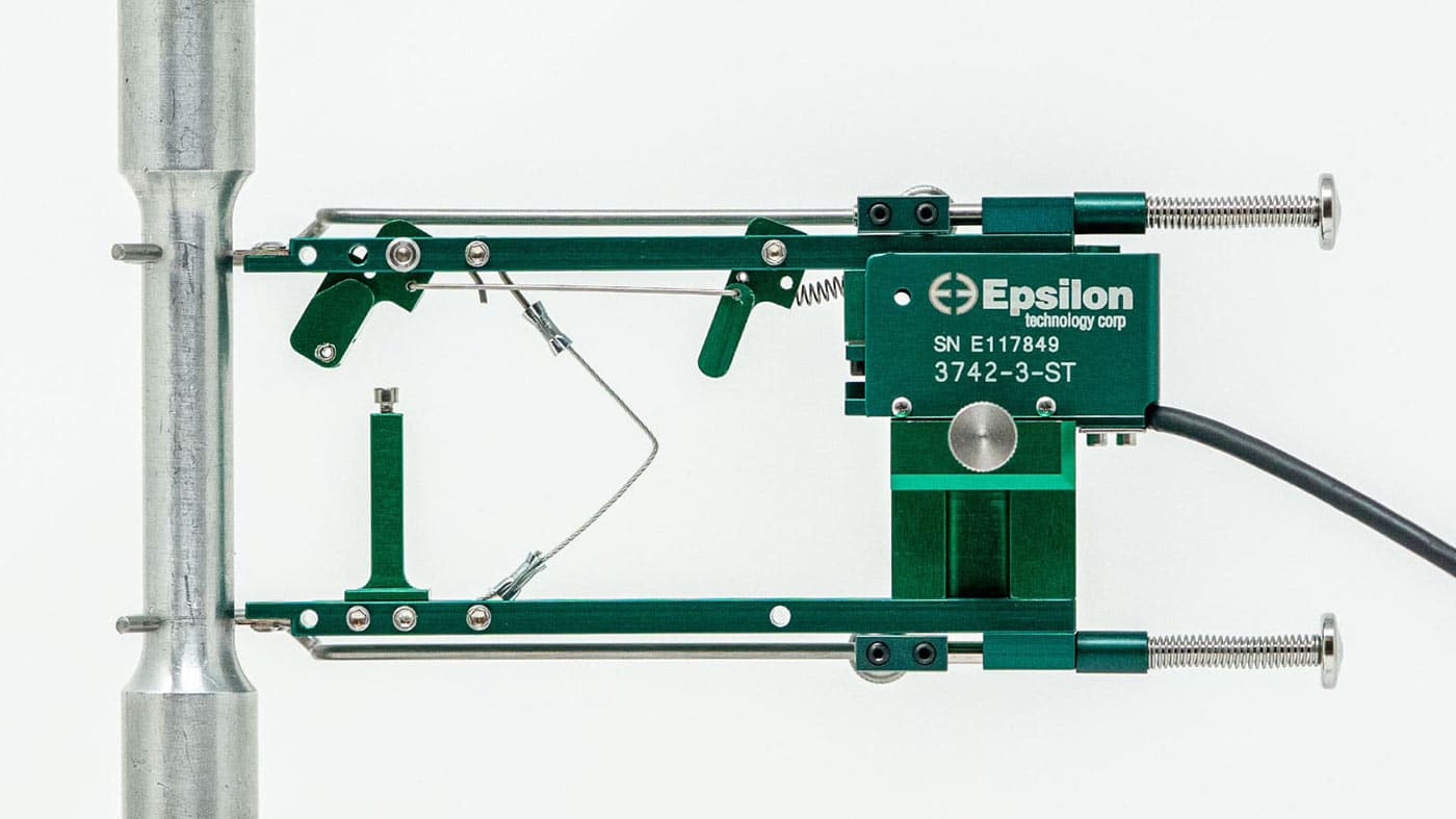 Model 3742 Featured for Axial page