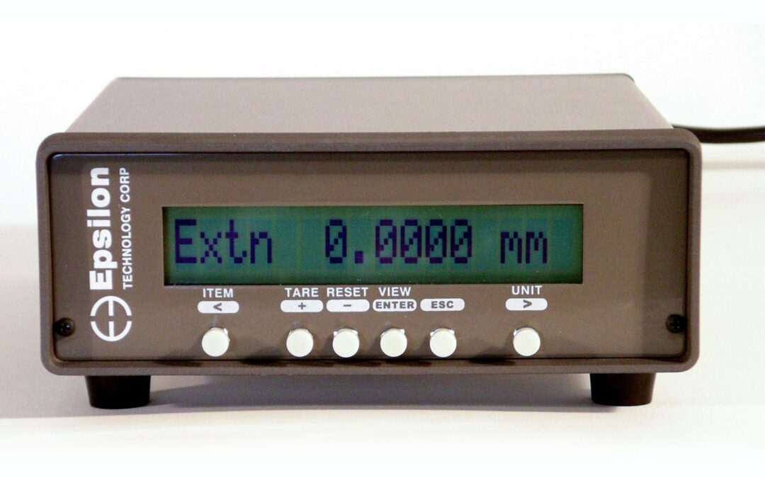 extensometer_digital_strain_meter-signal_conditioner_and_readout-Model_DSM-Plus-uc